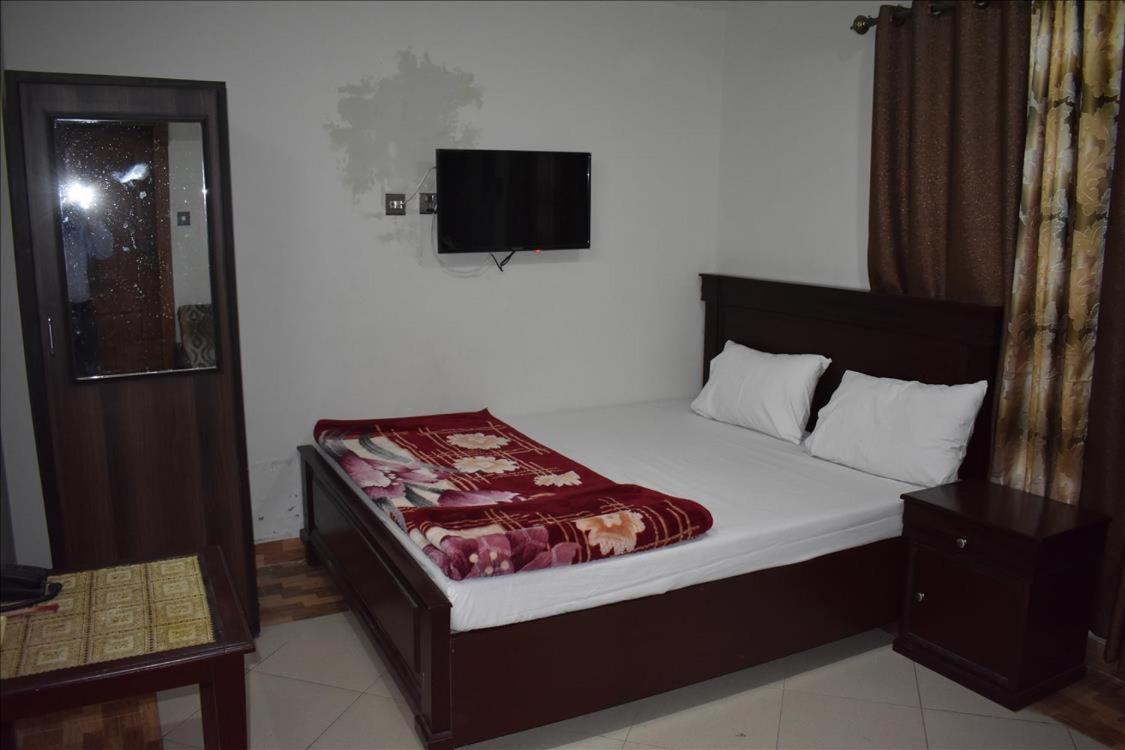 Hotel Kashmir Inn ราวัลปินดี ภายนอก รูปภาพ